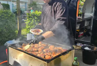 Twister-aardappelen draaien bij de foodtruck